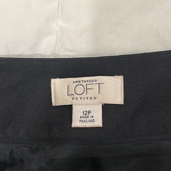 Ann Taylor Loft skirt - Picture 6 of 6